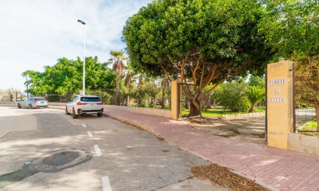 Rynek wtórny - Willa -
Torrevieja - Orihuela costa