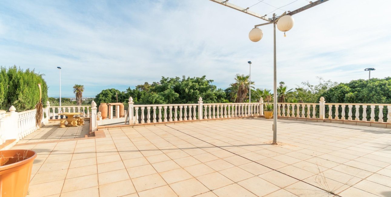 Rynek wtórny - Willa -
Torrevieja - Orihuela costa