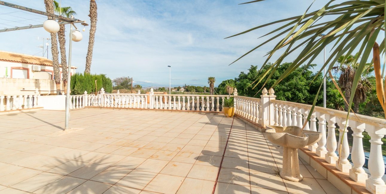Rynek wtórny - Willa -
Torrevieja - Orihuela costa