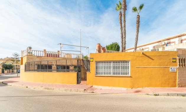 Rynek wtórny - Willa -
Torrevieja - Orihuela costa