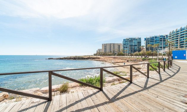 Reventa - Apartamento / piso -
Orihuela Costa - Rocio del Mar
