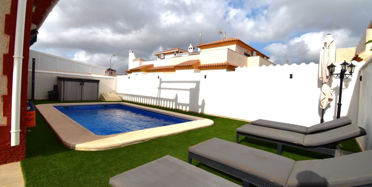 Rynek wtórny - Dom Szeregowy -
Orihuela Costa - Playa Flamenca