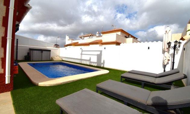 Rynek wtórny - Dom Szeregowy -
Orihuela Costa - Playa Flamenca