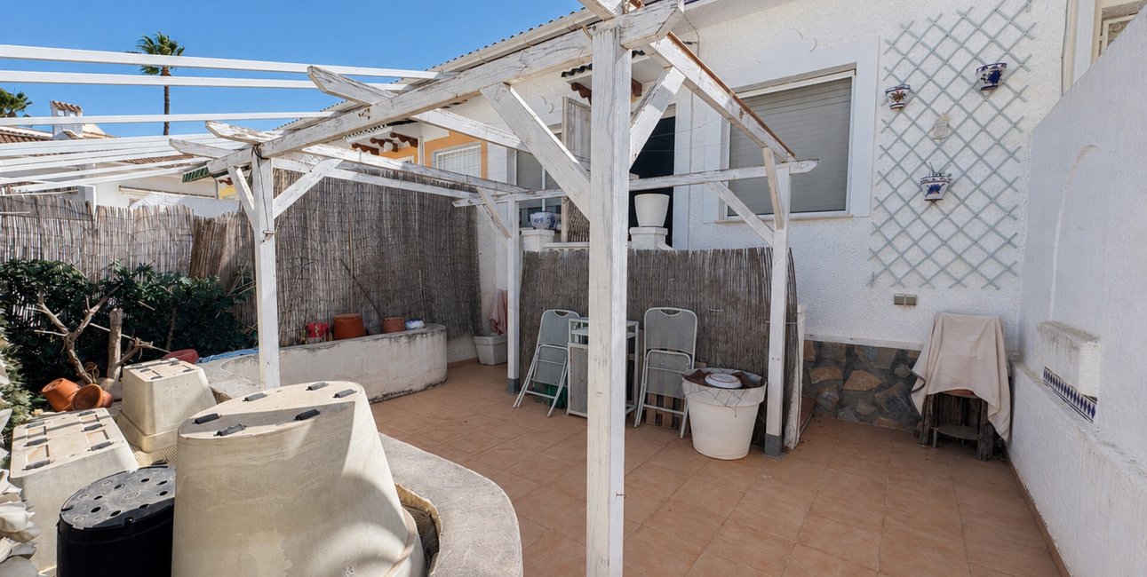 Resale - Bungalow -
Ciudad Quesada - Pueblo Bravo