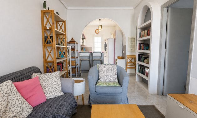 Resale - Bungalow -
Ciudad Quesada - Pueblo Bravo