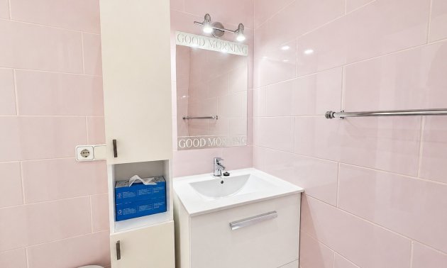 Resale - Bungalow -
Ciudad Quesada - Pueblo Bravo