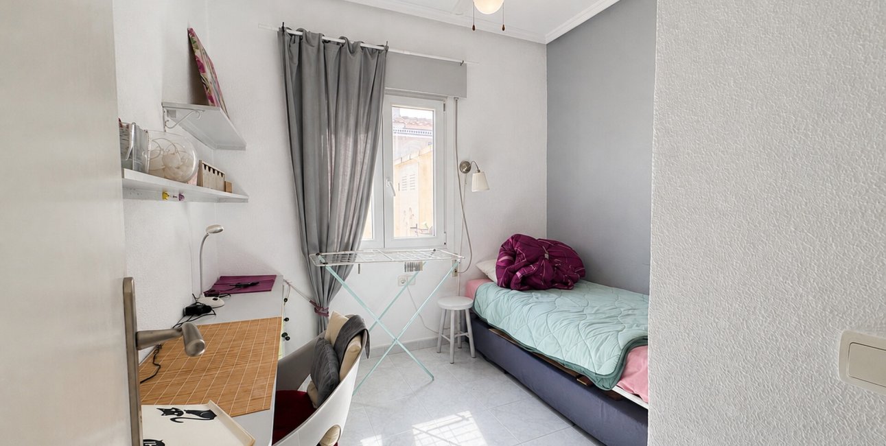 Resale - Bungalow -
Ciudad Quesada - Pueblo Bravo