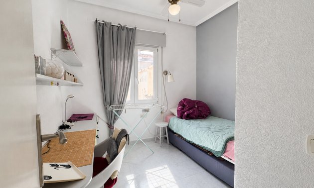 Resale - Bungalow -
Ciudad Quesada - Pueblo Bravo