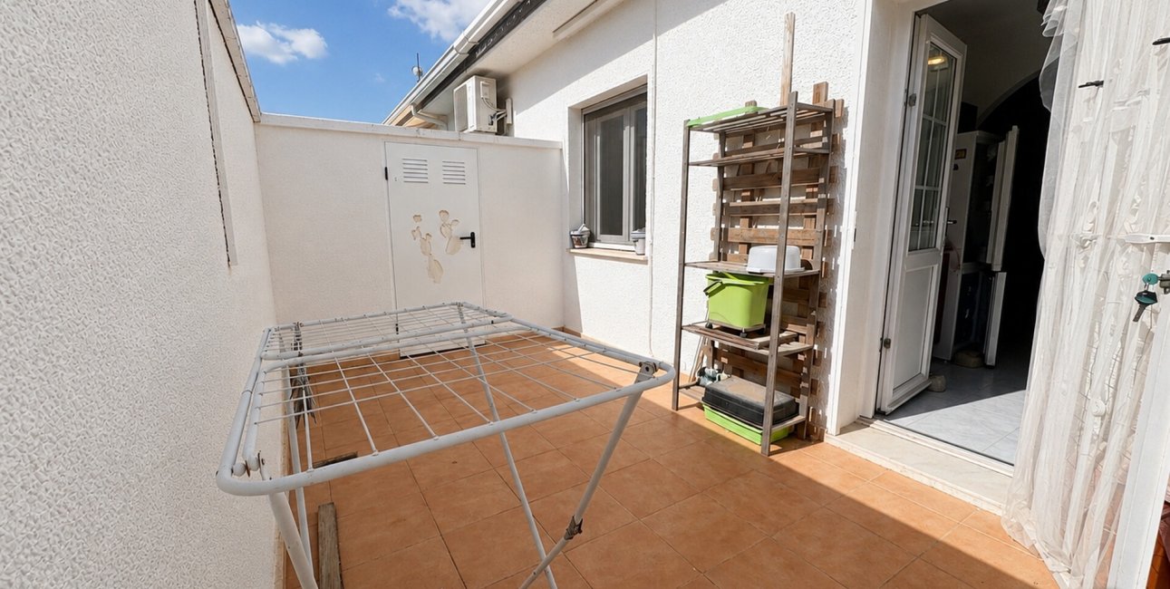 Resale - Bungalow -
Ciudad Quesada - Pueblo Bravo