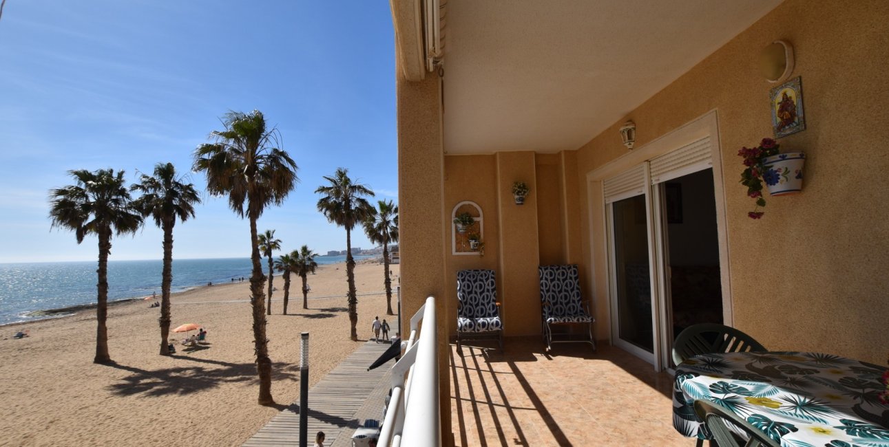 Resale - Apartment / flat -
Torrevieja - Torre La Mata