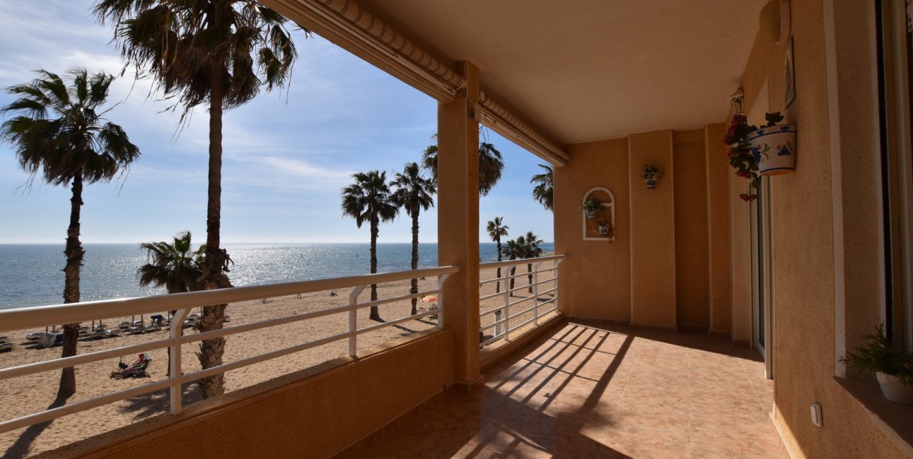 Resale - Apartment / flat -
Torrevieja - Torre La Mata