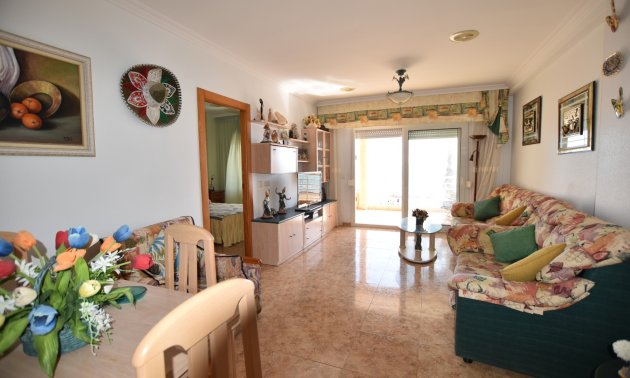 Resale - Apartment / flat -
Torrevieja - Torre La Mata