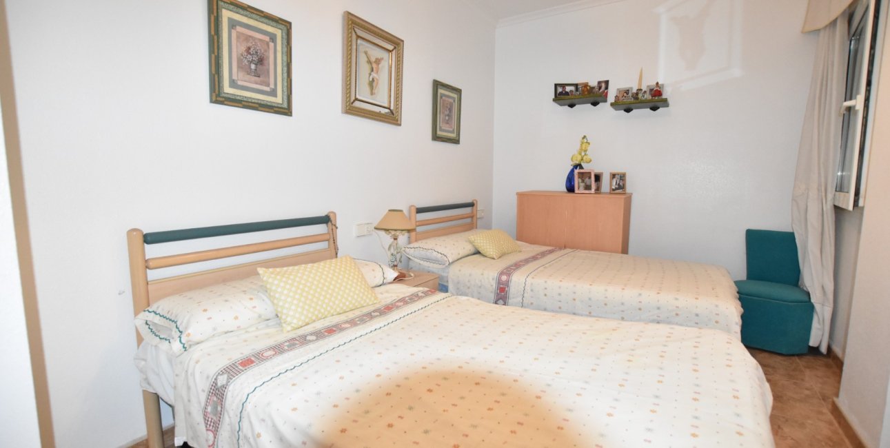 Resale - Apartment / flat -
Torrevieja - Torre La Mata