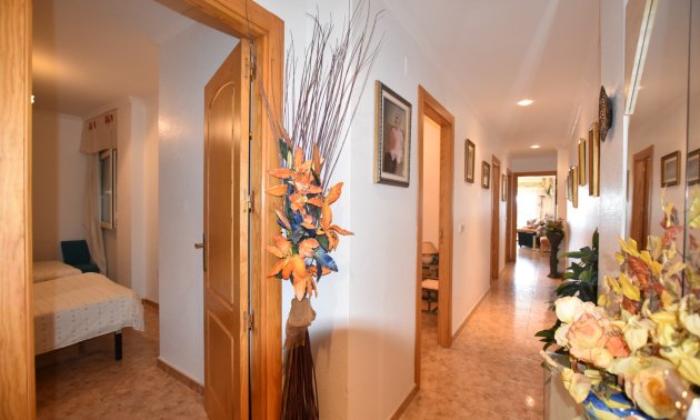 Resale - Apartment / flat -
Torrevieja - Torre La Mata