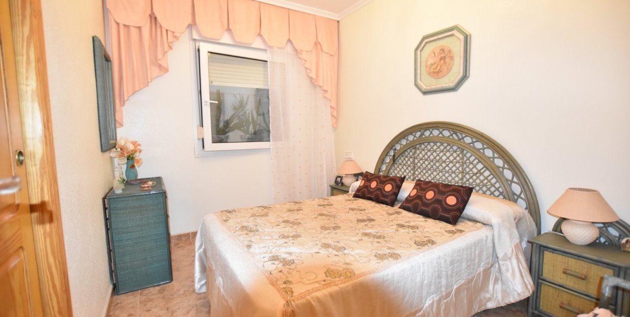 Resale - Apartment / flat -
Torrevieja - Torre La Mata