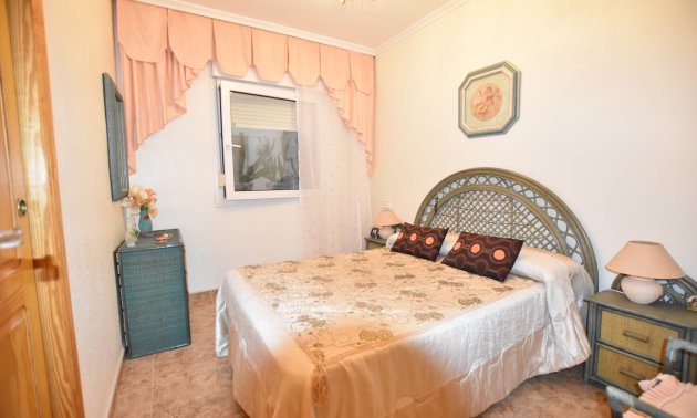 Resale - Apartment / flat -
Torrevieja - Torre La Mata