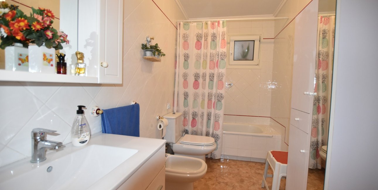 Resale - Apartment / flat -
Torrevieja - Torre La Mata