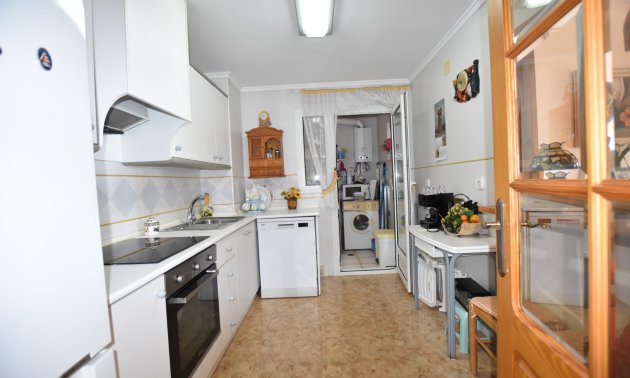 Resale - Apartment / flat -
Torrevieja - Torre La Mata