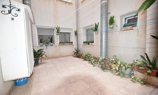 Resale - Apartment / flat -
Torrevieja - Torre La Mata