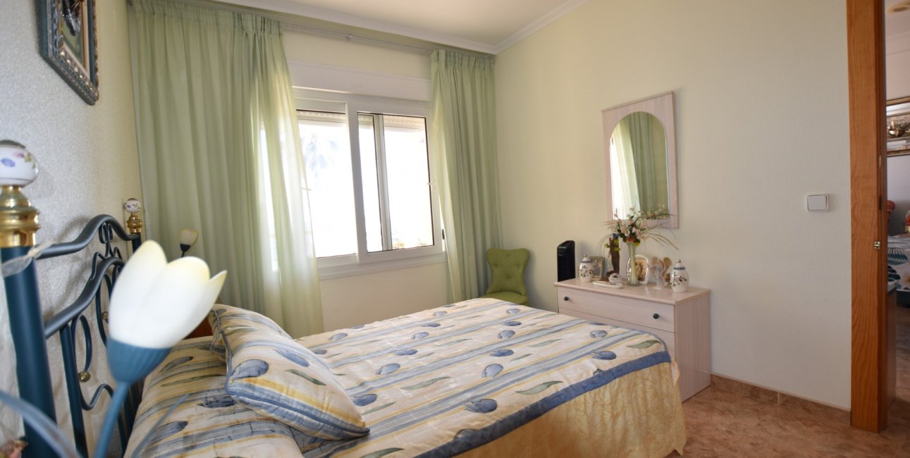 Resale - Apartment / flat -
Torrevieja - Torre La Mata