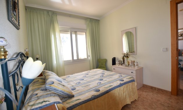 Resale - Apartment / flat -
Torrevieja - Torre La Mata
