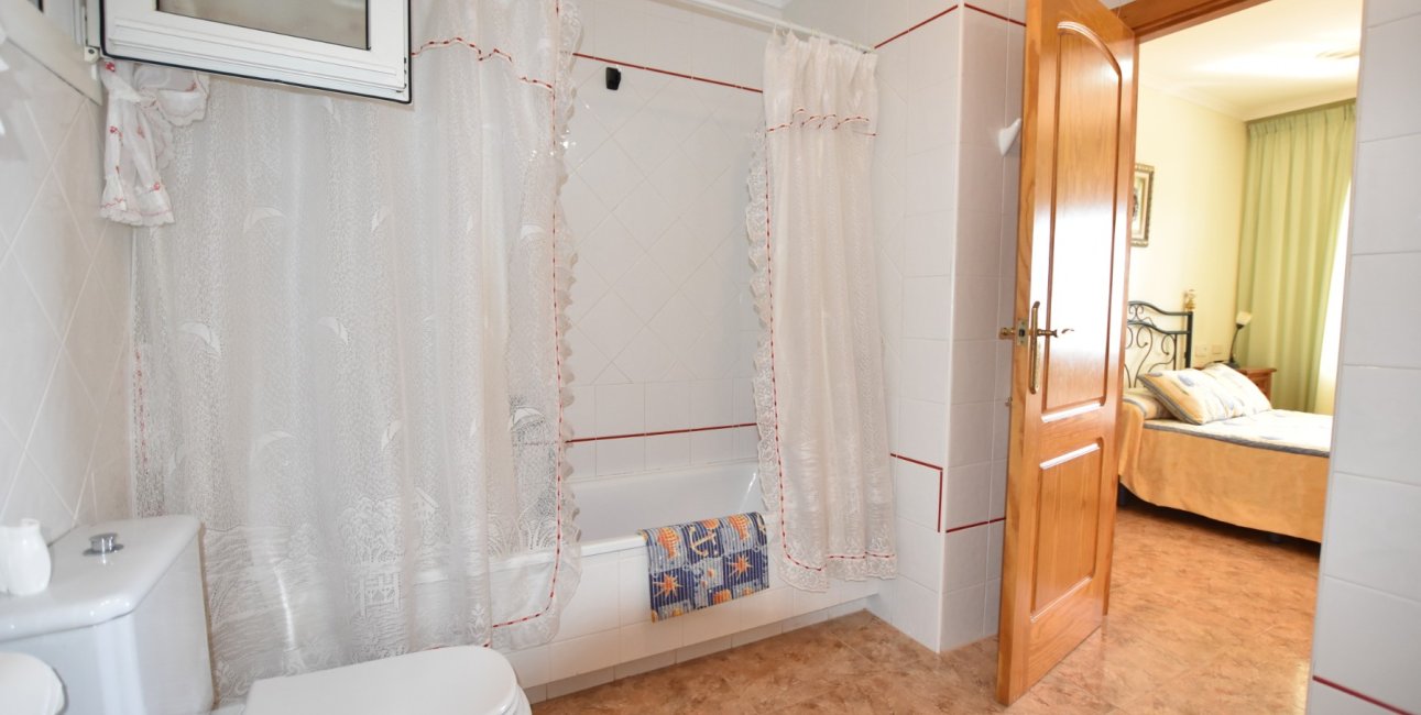 Resale - Apartment / flat -
Torrevieja - Torre La Mata