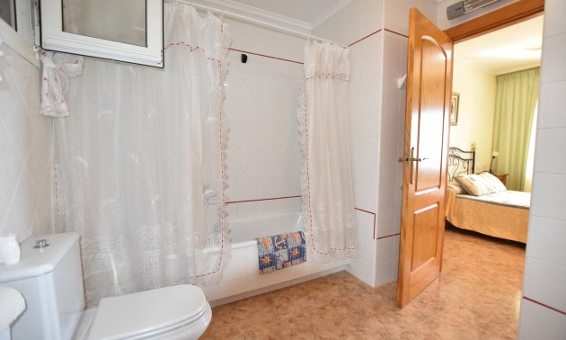 Resale - Apartment / flat -
Torrevieja - Torre La Mata