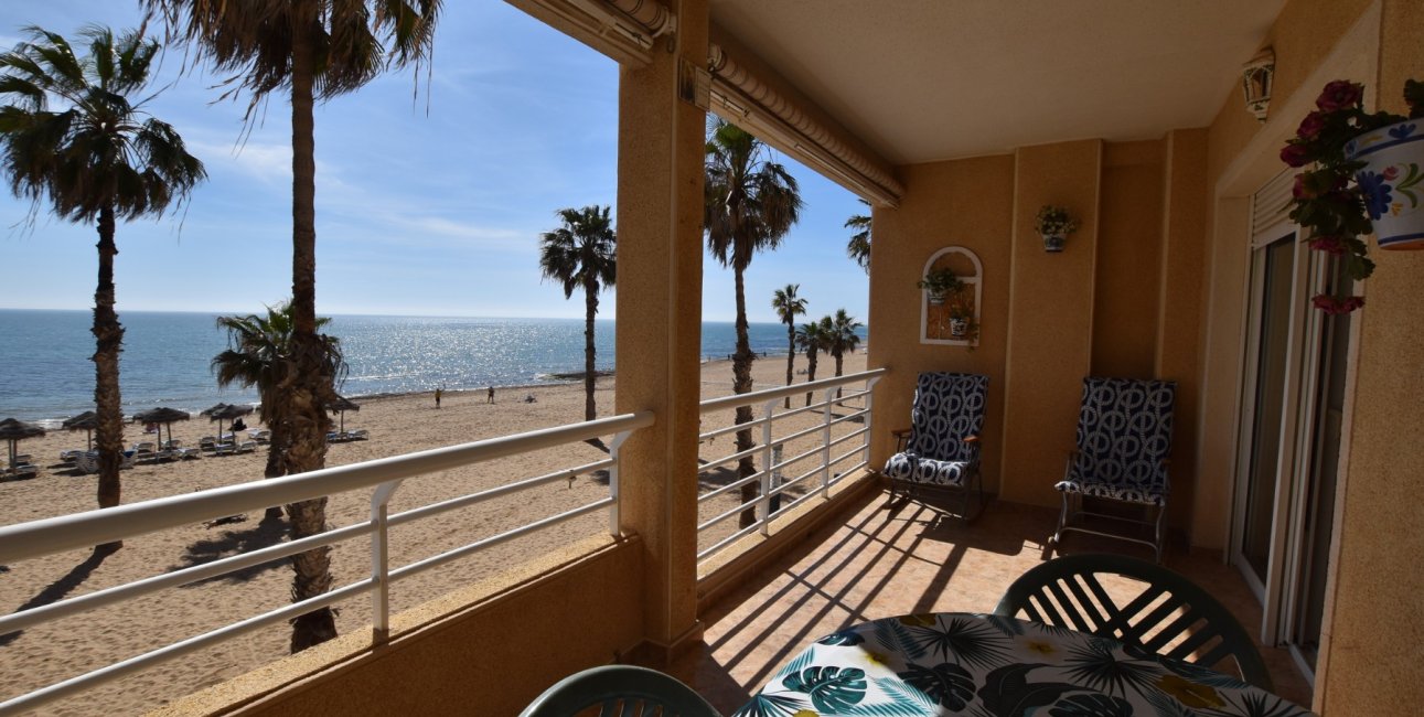 Resale - Apartment / flat -
Torrevieja - Torre La Mata