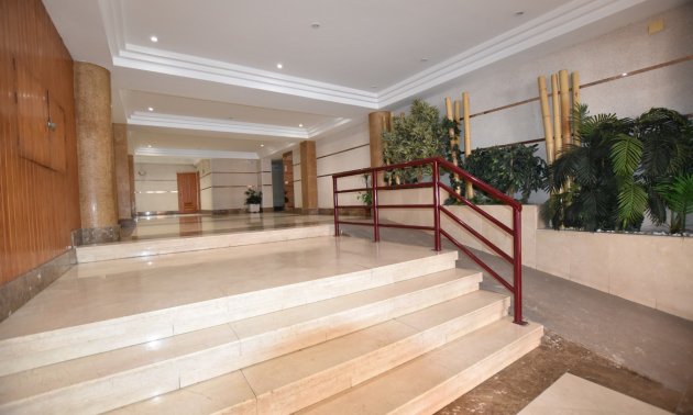 Resale - Apartment / flat -
Torrevieja - Torre La Mata
