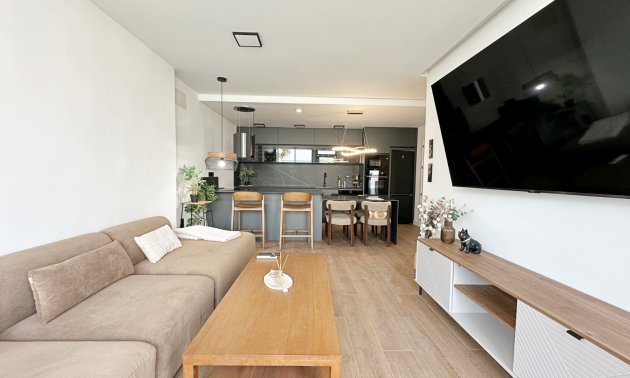 Resale - Townhouse / Terraced House -
Torrevieja