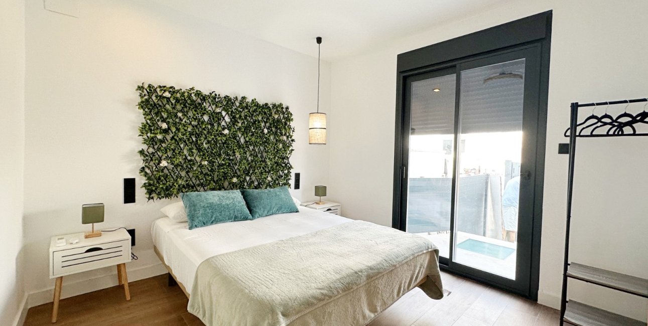 Resale - Townhouse / Terraced House -
Torrevieja