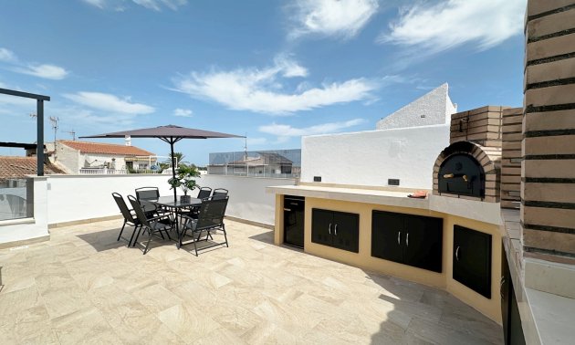 Resale - Townhouse / Terraced House -
Torrevieja