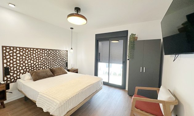 Resale - Townhouse / Terraced House -
Torrevieja