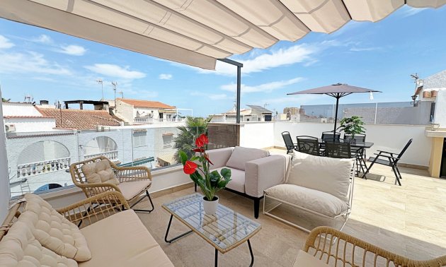Resale - Townhouse / Terraced House -
Torrevieja