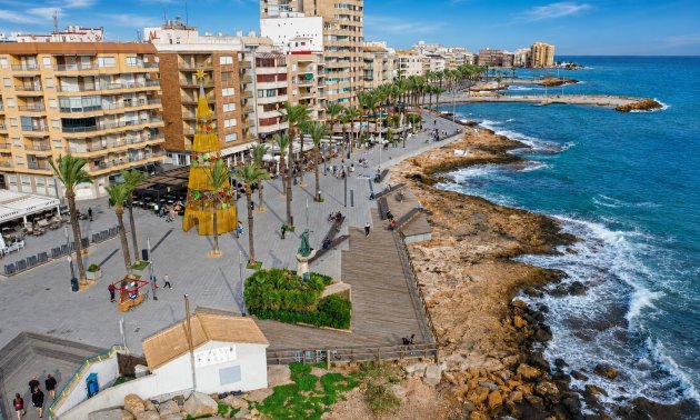 Resale - Townhouse / Terraced House -
Torrevieja