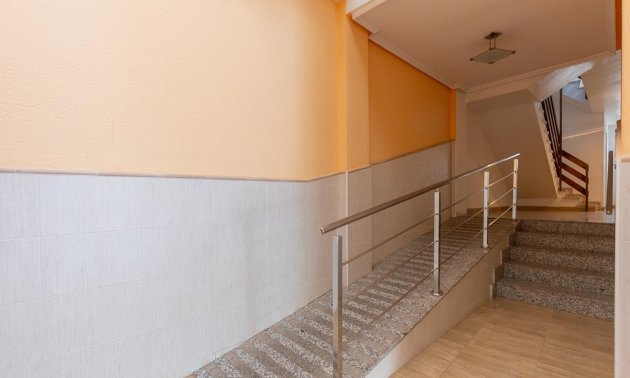 Reventa - Apartamento / piso -
Torrevieja - Acequion
