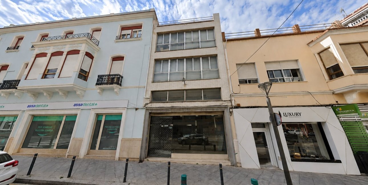 Resale - Building (Mixed-Use) -
Torrevieja - Torrevieja - Centre