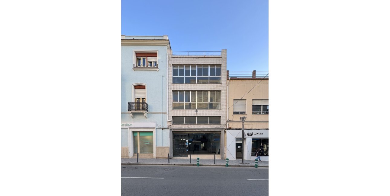 Resale - Building (Mixed-Use) -
Torrevieja - Torrevieja - Centre