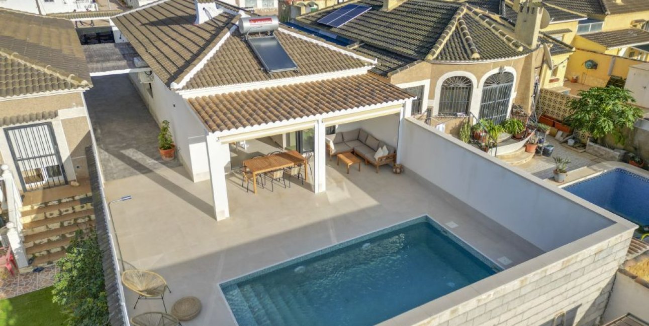 Reventa - Villa -
Torrevieja - El Chaparral