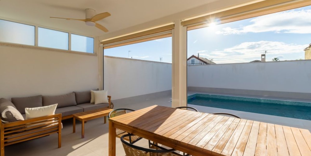 Reventa - Villa -
Torrevieja - El Chaparral