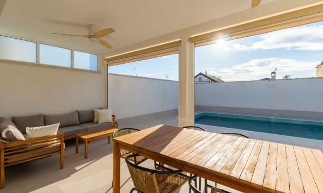 Reventa - Villa -
Torrevieja - El Chaparral