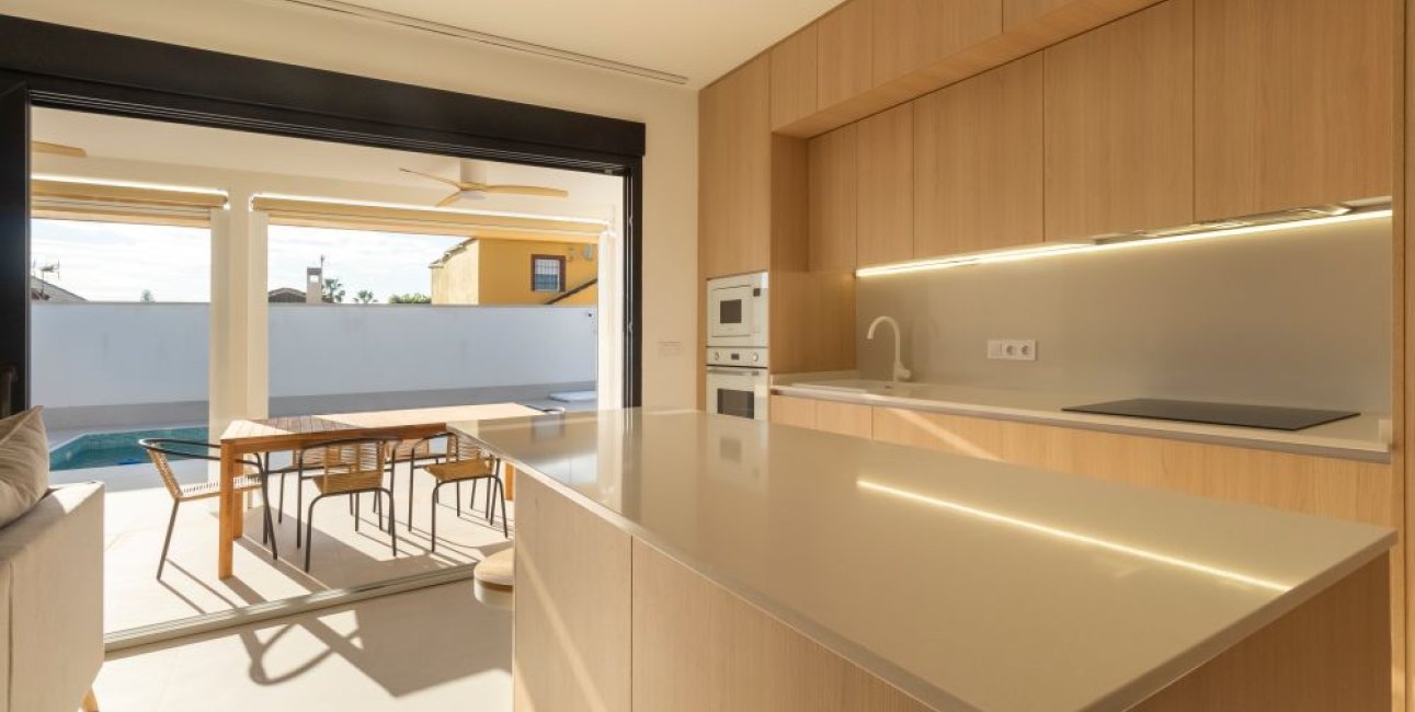 Reventa - Villa -
Torrevieja - El Chaparral