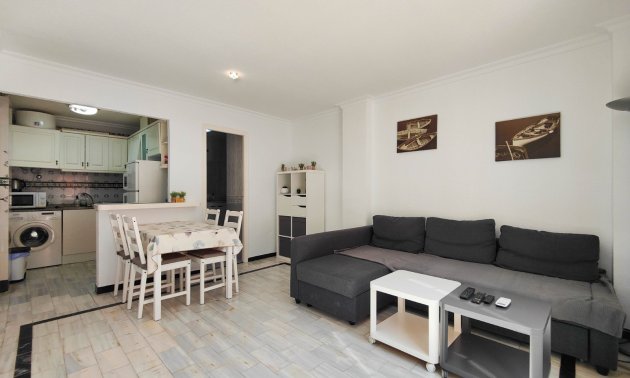 Reventa - Apartamento / piso -
Torrevieja - Torre La Mata