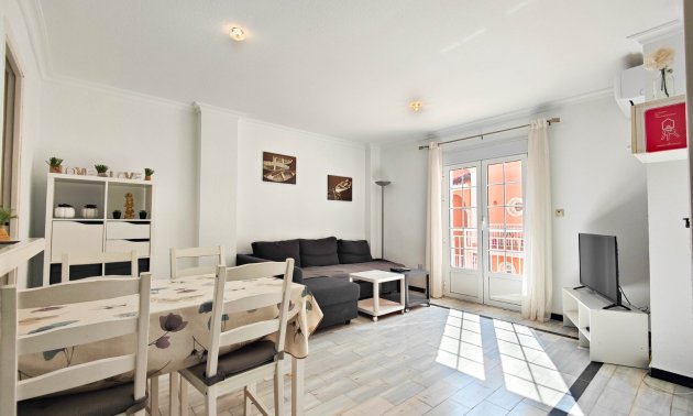 Reventa - Apartamento / piso -
Torrevieja - Torre La Mata
