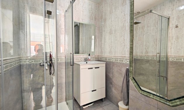 Reventa - Apartamento / piso -
Torrevieja - Torre La Mata