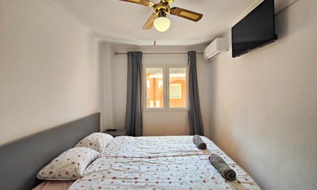 Reventa - Apartamento / piso -
Torrevieja - Torre La Mata