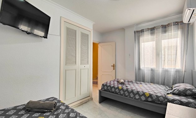 Reventa - Apartamento / piso -
Torrevieja - Torre La Mata