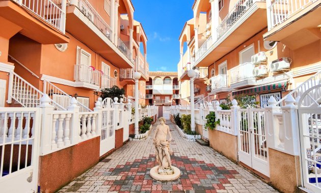Reventa - Apartamento / piso -
Torrevieja - Torre La Mata