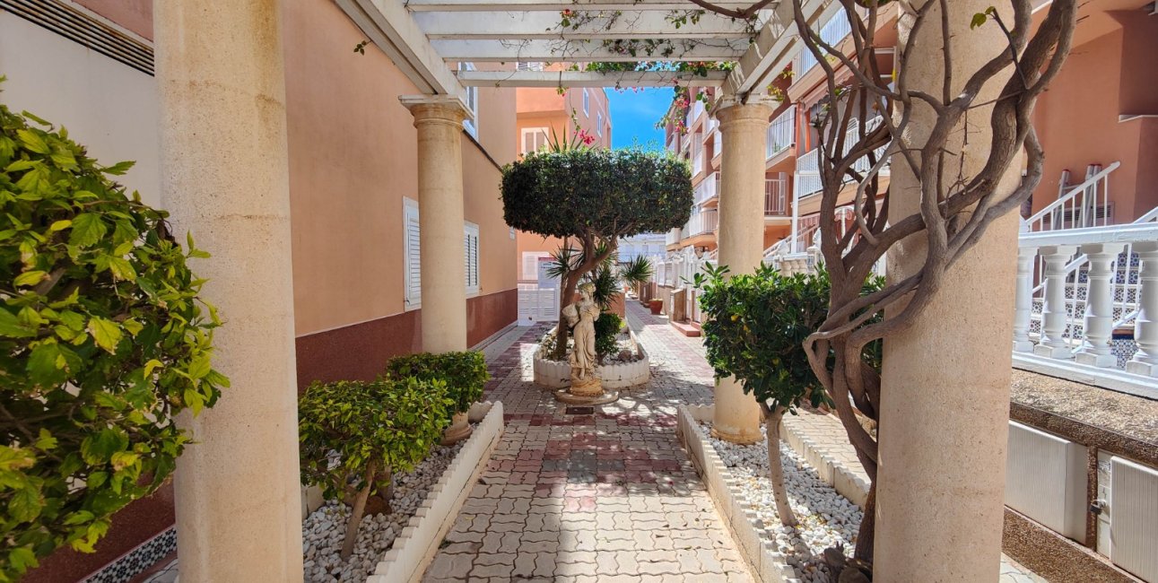 Reventa - Apartamento / piso -
Torrevieja - Torre La Mata