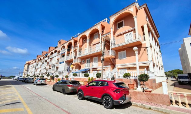 Reventa - Apartamento / piso -
Torrevieja - Torre La Mata